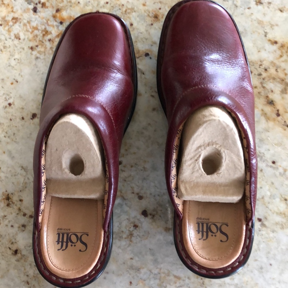 Sofft Siren Clogs, Size 9M, Burgundy Red, BNIB - Picture 3 of 8